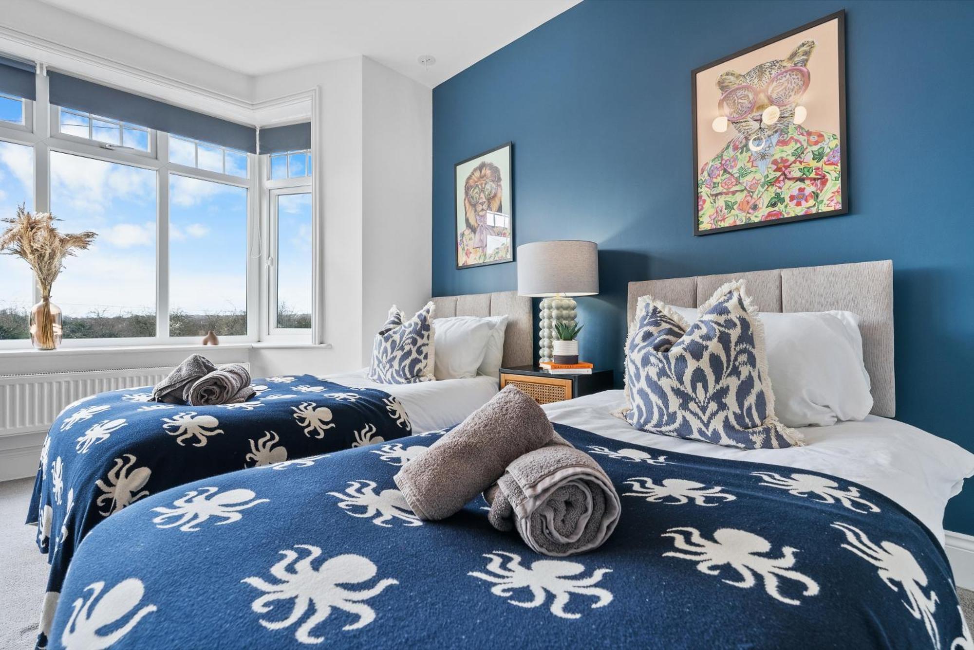 Long Term And Summer Special Offer! 5-Bedroom Spacious, Stunning Design, Sociable Areas & Cosy House Near South Downs Park, Sleeps 11 With Games Room, Private Parking And Garden- By Blue Puffin Stays Waterlooville Eksteriør billede