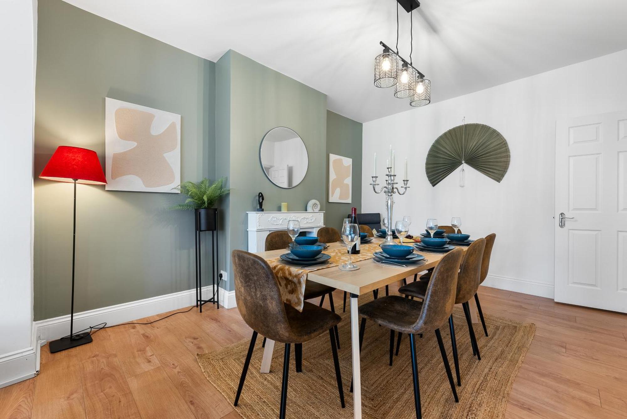 Long Term And Summer Special Offer! 5-Bedroom Spacious, Stunning Design, Sociable Areas & Cosy House Near South Downs Park, Sleeps 11 With Games Room, Private Parking And Garden- By Blue Puffin Stays Waterlooville Eksteriør billede