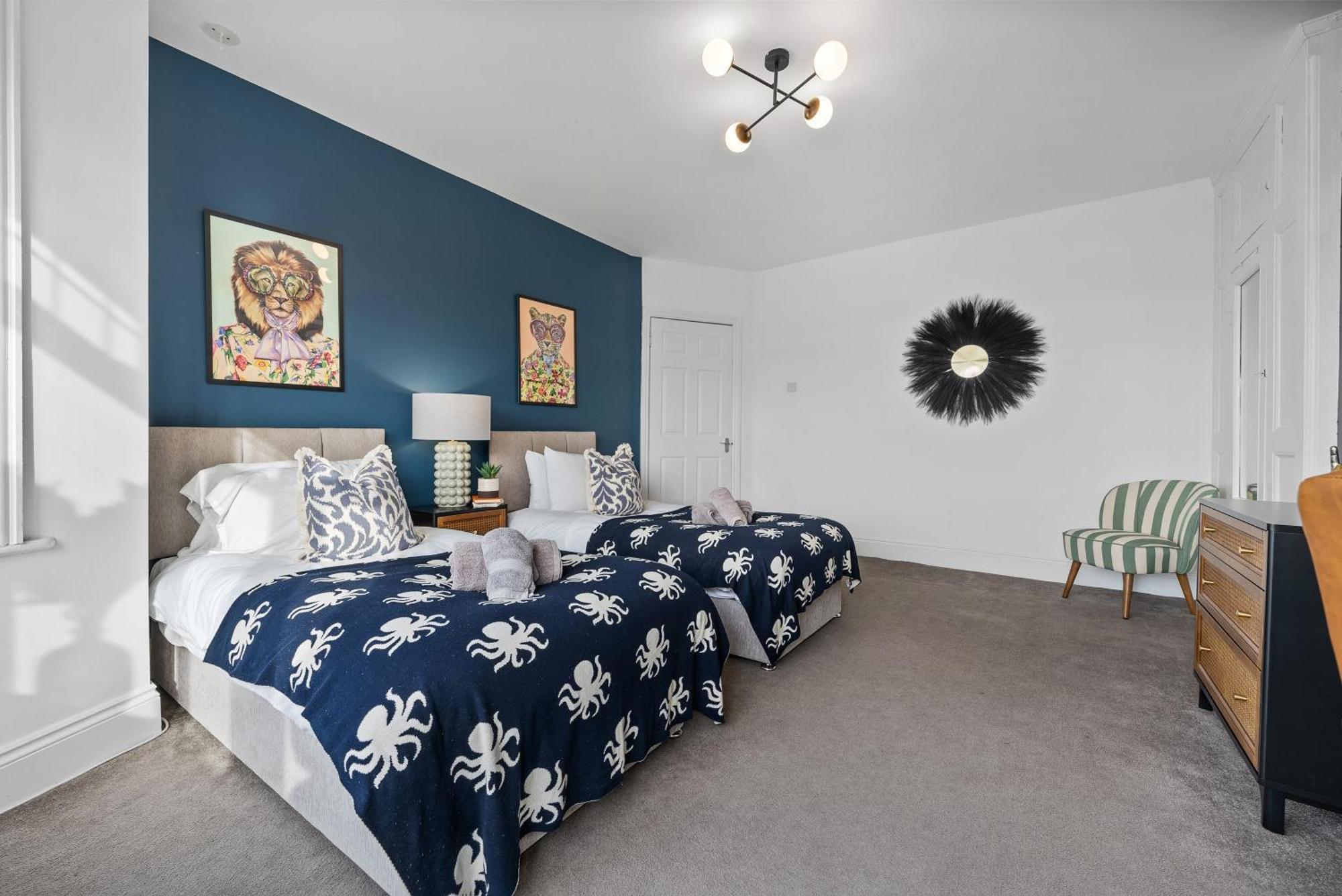 Long Term And Summer Special Offer! 5-Bedroom Spacious, Stunning Design, Sociable Areas & Cosy House Near South Downs Park, Sleeps 11 With Games Room, Private Parking And Garden- By Blue Puffin Stays Waterlooville Eksteriør billede