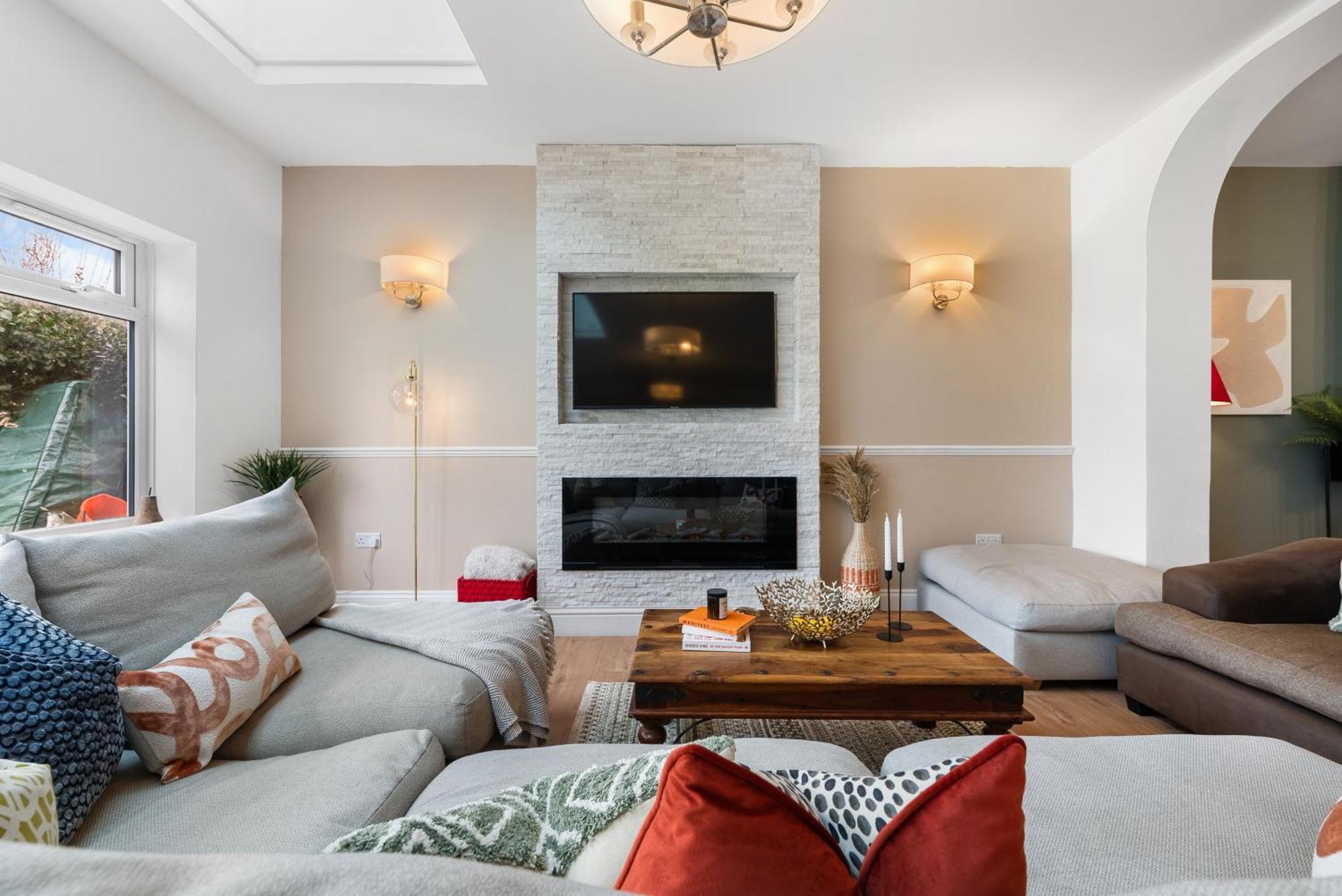 Long Term And Summer Special Offer! 5-Bedroom Spacious, Stunning Design, Sociable Areas & Cosy House Near South Downs Park, Sleeps 11 With Games Room, Private Parking And Garden- By Blue Puffin Stays Waterlooville Eksteriør billede