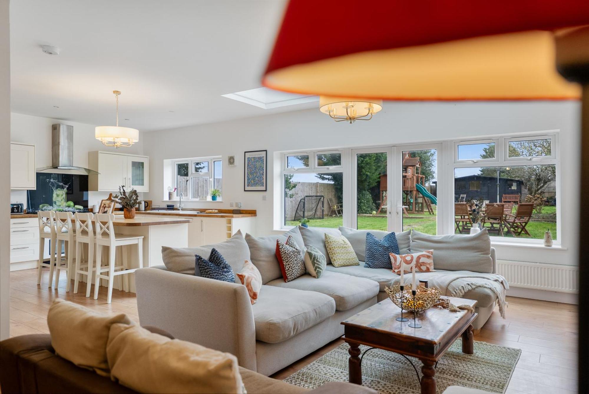 Long Term And Summer Special Offer! 5-Bedroom Spacious, Stunning Design, Sociable Areas & Cosy House Near South Downs Park, Sleeps 11 With Games Room, Private Parking And Garden- By Blue Puffin Stays Waterlooville Eksteriør billede